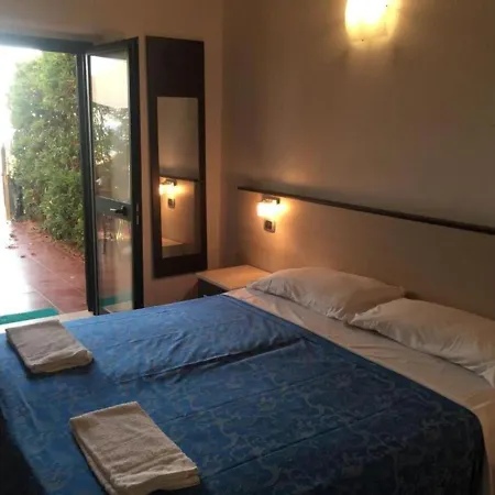Gubitosi Alojamento de Acomodação e Pequeno-almoço Cittadella del Capo